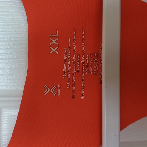 Pre owned Xersion Women's Floral Medium Support Sports Bra Size XXL - Picture 2 of 3